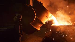 Pilsen Steel  pouring of an iron casting [upl. by Puduns]