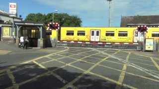 Birkdale Level Crossing [upl. by Uta769]