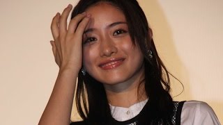 川口春奈の大胆ドレスに 石原さとみ「色っぽくなった」 映画「幕末高校生」完成披露試写会2 [upl. by Karylin]